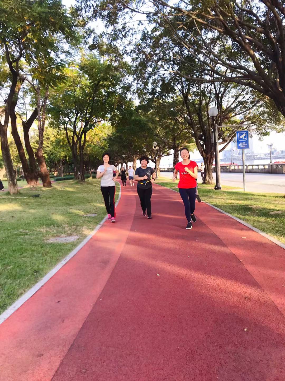 Kiss the plum blossom and chase the horse, a race, a journey, a dream-Guangdong Handar